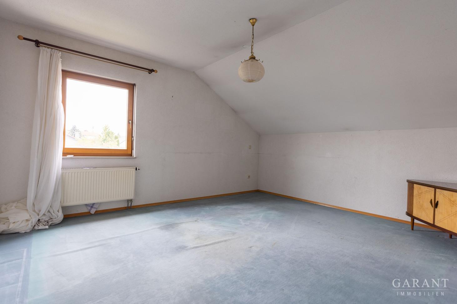 Schlafzimmer DG