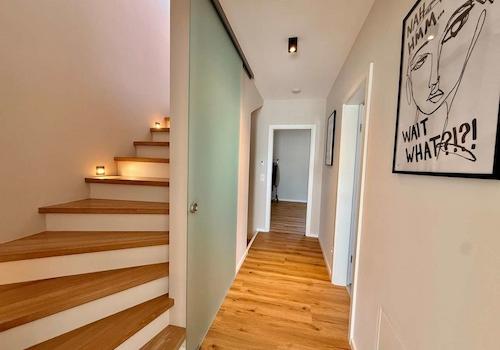 Flur mit Treppe