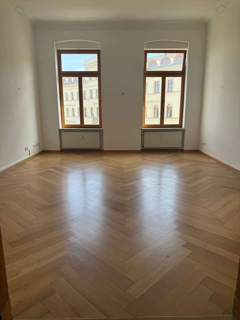 Büro 1