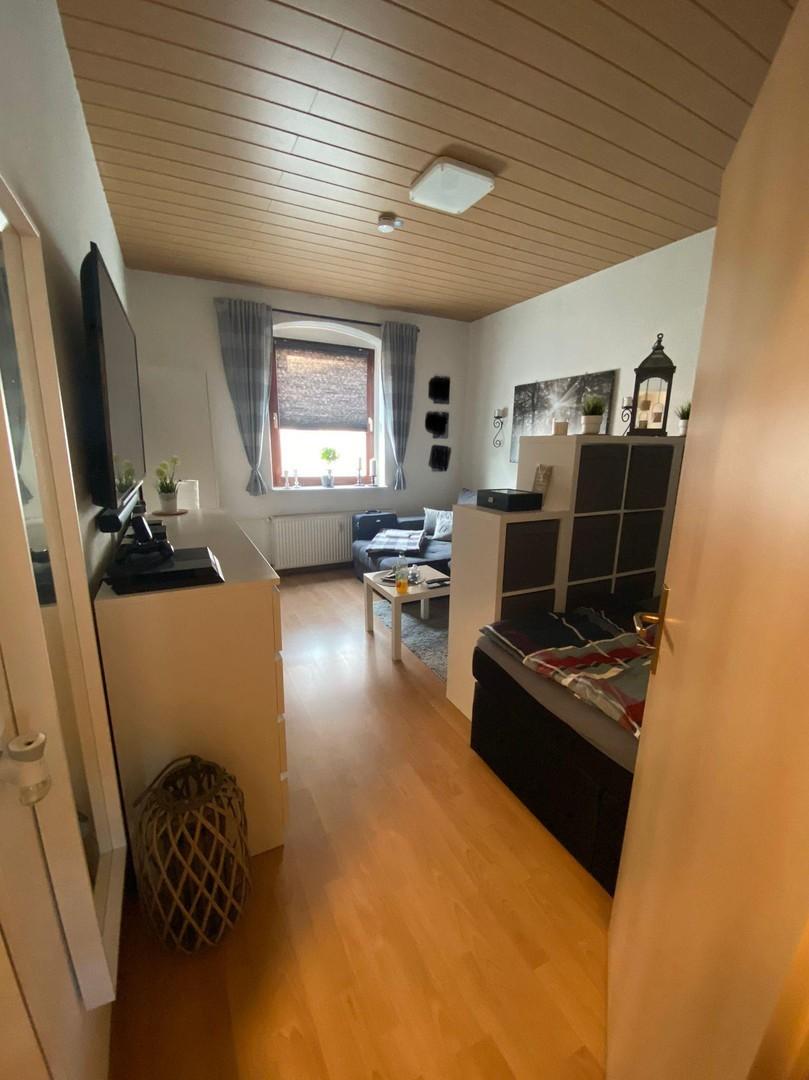 Wohn-/Schlafzimmer