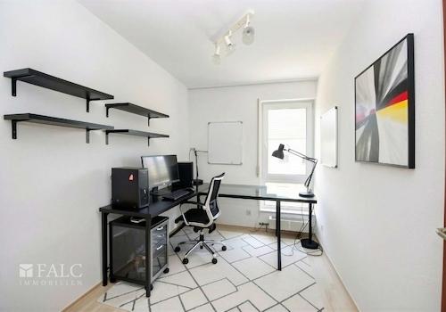 Arbeitszimmer - (KI generiert)