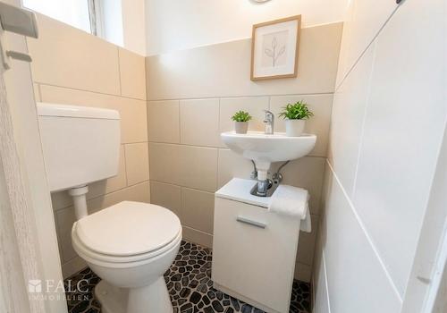Gäste-WC  im UG Hobbyraum