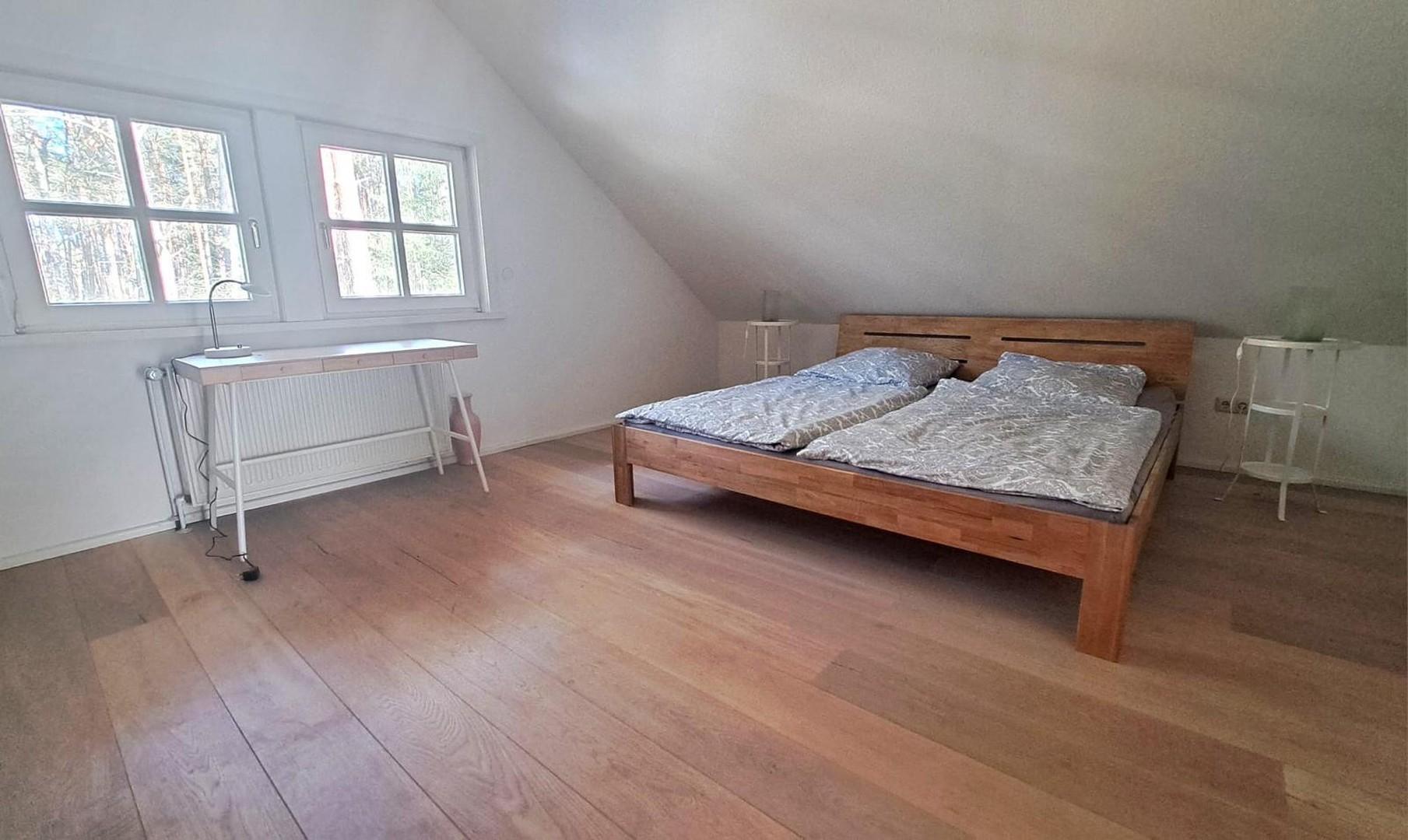 Schlafzimmer 1 OG