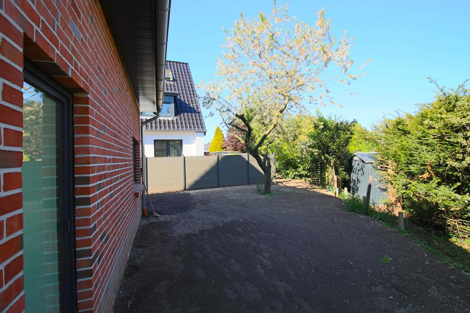Garten hinter dem Haus