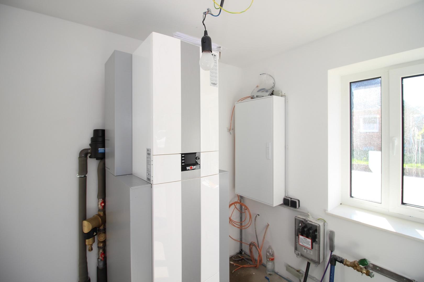 Hauswirtschaftsraum mit Wärmepumpe