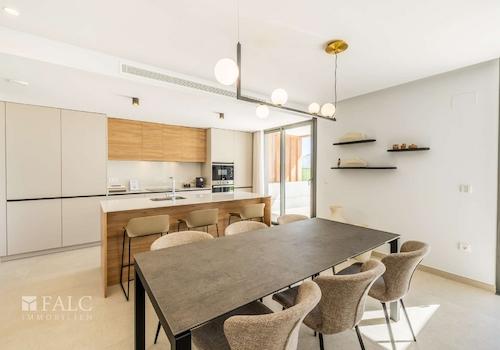 Küche mit Esszimmer