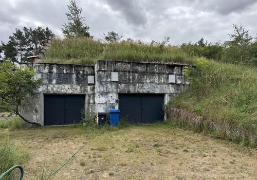Seite Bunker/Technik