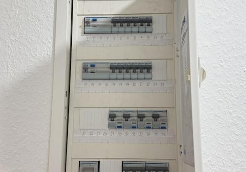 Strom Verteiler 