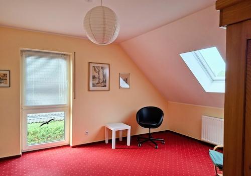 Zimmer 4 im OG