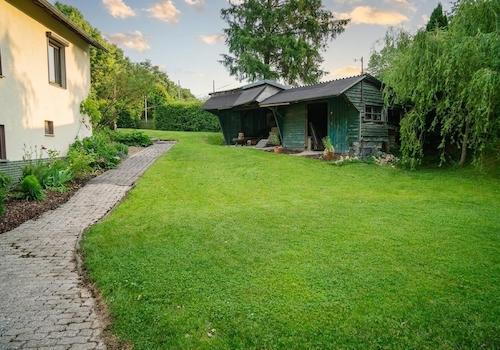 Garten und Schuppen