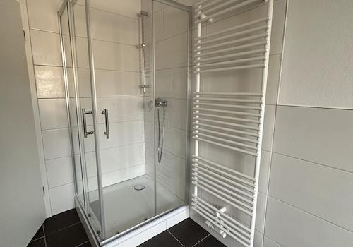 Dusche, Handtuchheizkörper