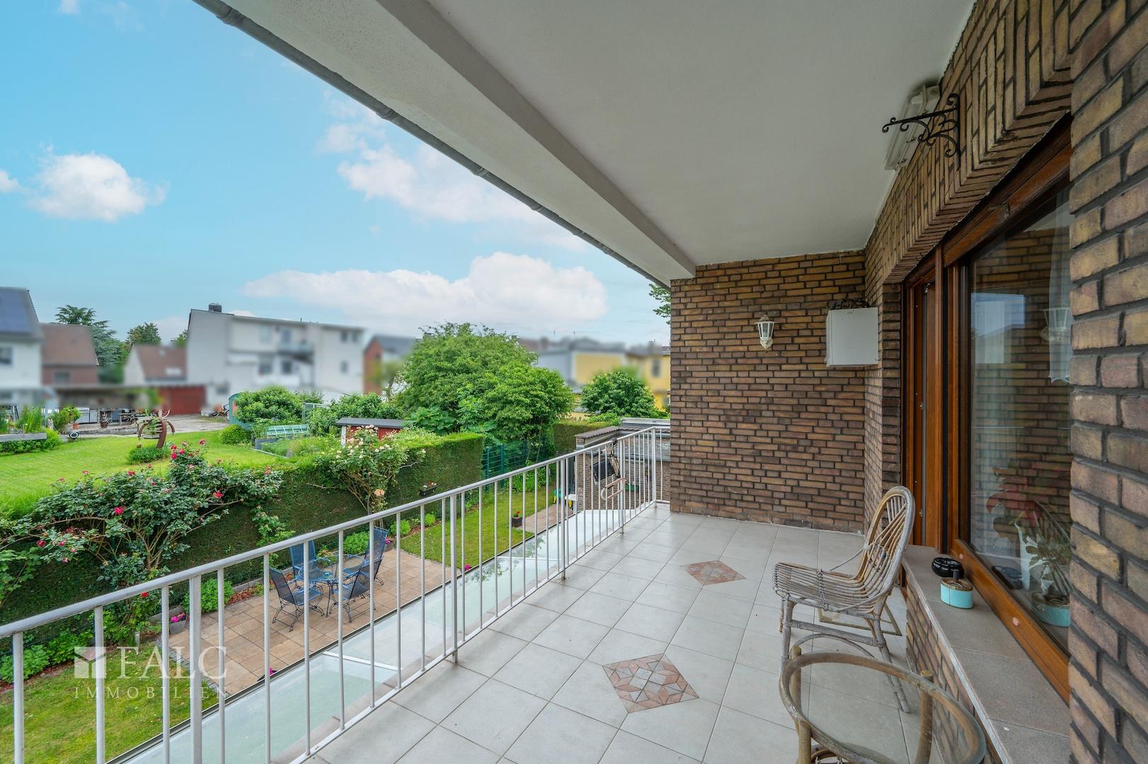 Balkon 1OG