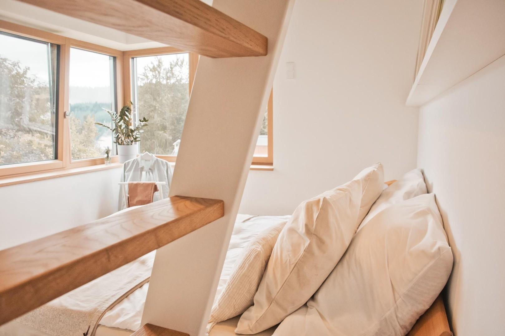 Eltern-Schlafzimmer (1.OG)