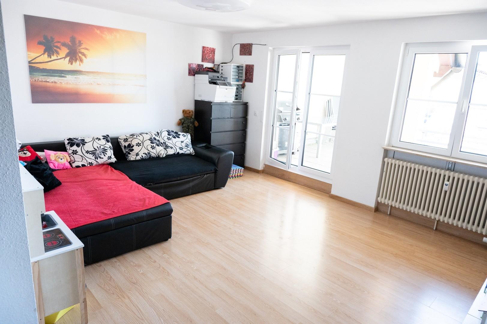 Helles, großes Wohnzimmer