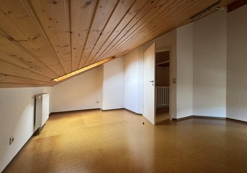 Dachgeschoss Zimmer 1