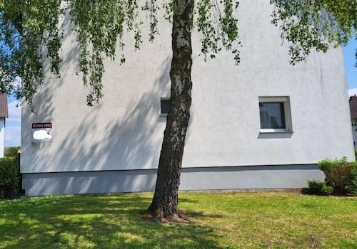 Hauswand seitlich