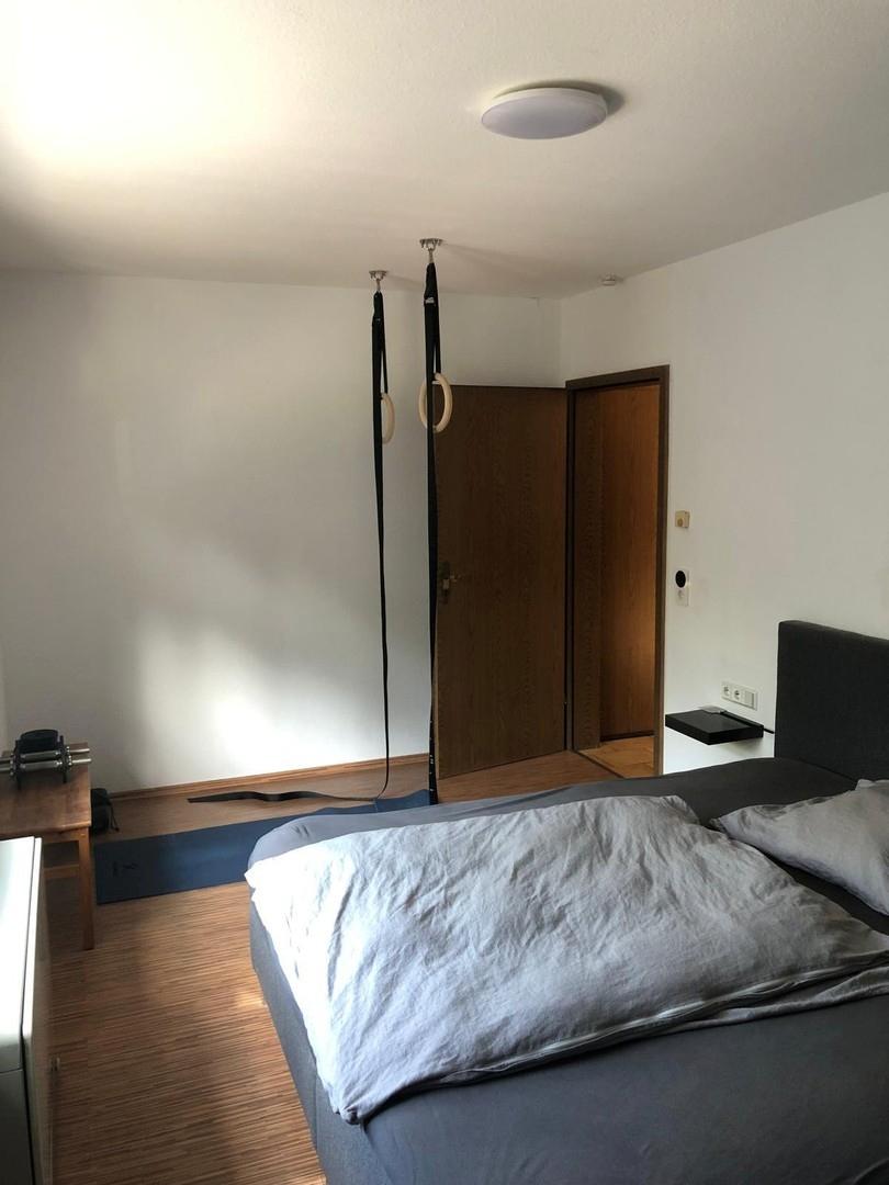 Schlafzimmer 1