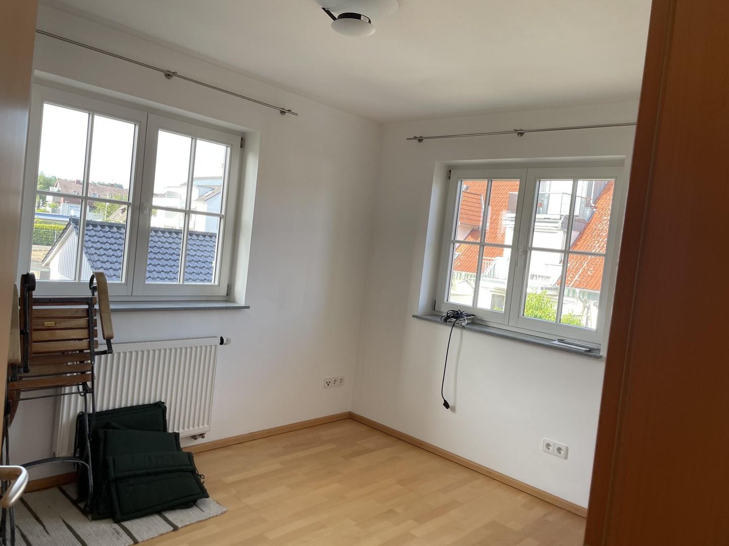 Gäste-/Arbeitszimmer