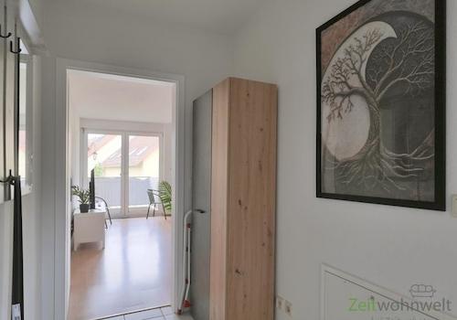 Wohnungsflur mikt Garderobe