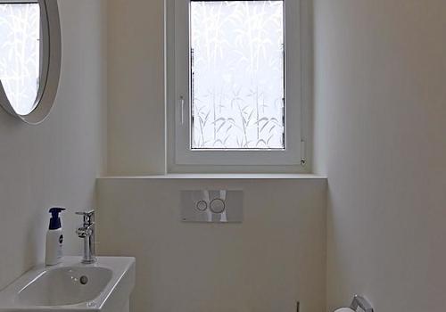 separates WC