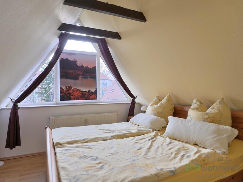 breites Doppelbett