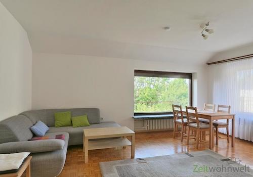 Blick ins Wohnzimmer