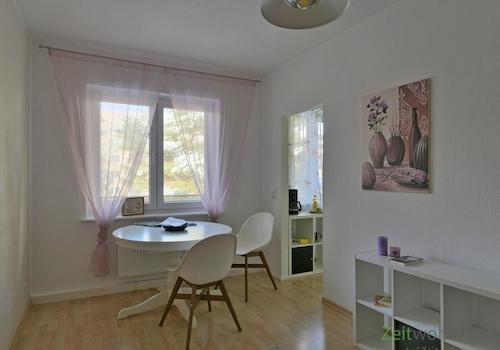 Blick ins Wohnzimmer