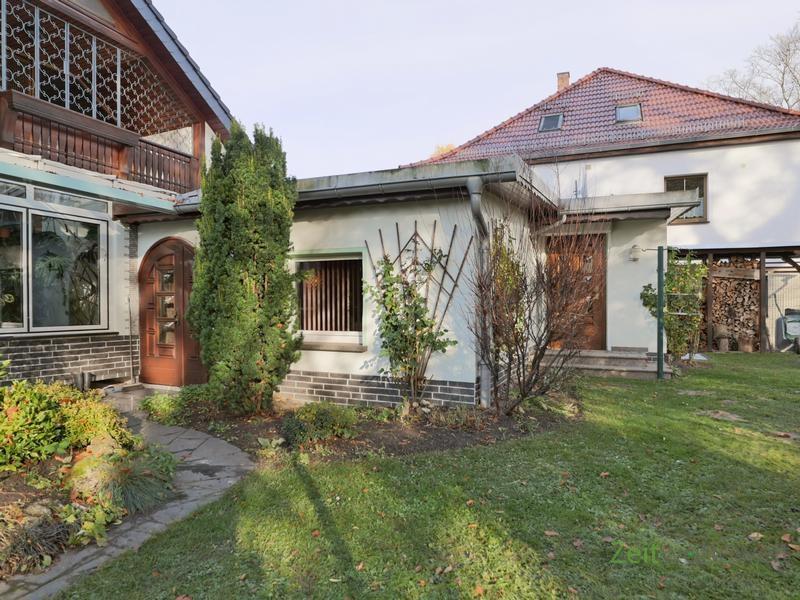 separates Gebäude im Garten