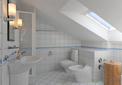 Waschbecken, Bidet, WC
