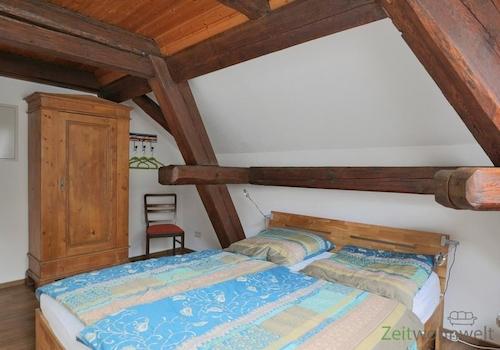 Blick ins Schlafzimmer