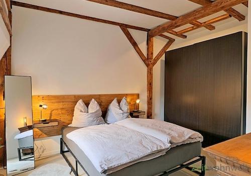 Blick ins Schlafzimmer