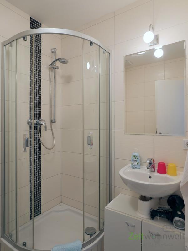 Dusche im Bad