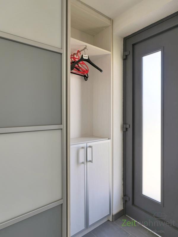 kleine Garderobe am Eingang