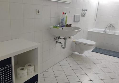 Bad mit Wanne
