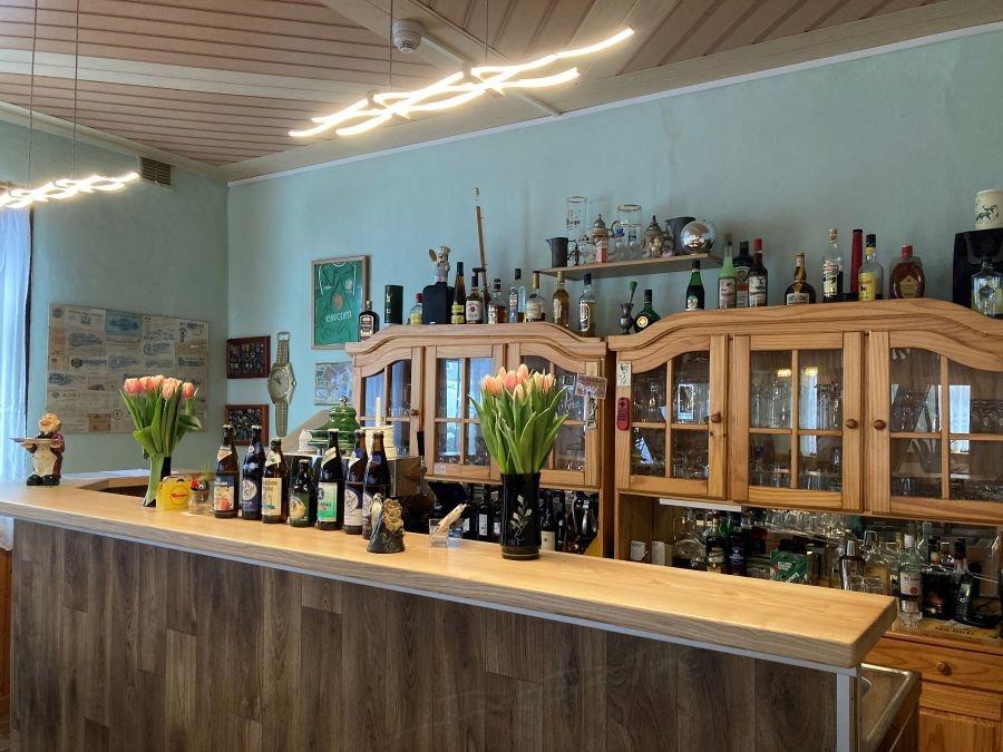 6-Tresen