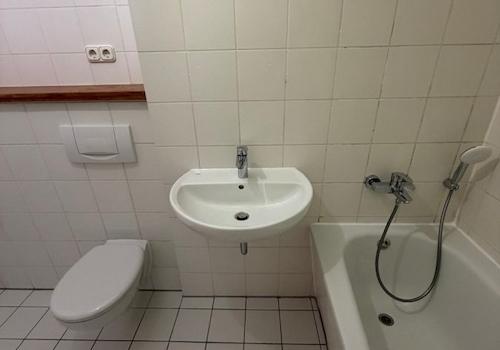 Badezimmer mit Badewann
