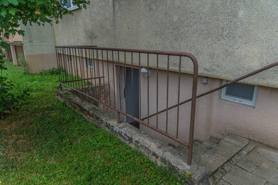 Zugang Richtung Hof