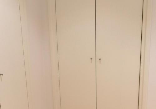 Einbauschrank zu