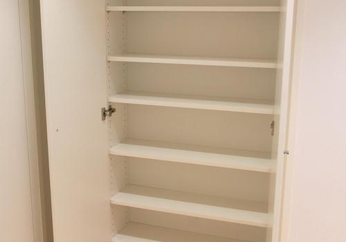 Einbauschrank offen