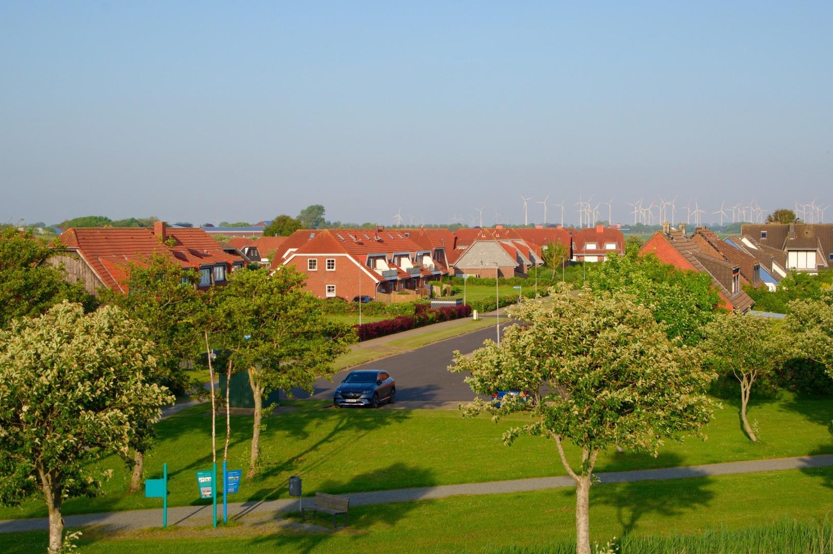 Blick vom Deich zur Wohnung