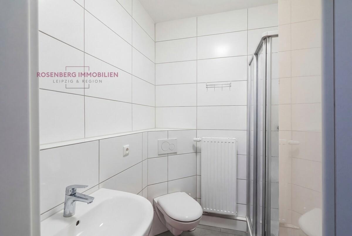 Immobilie in Leipzig zu verkaufen_3 Raumwohnung_Rosenberg Immobilien Leipzig_Badezimmer