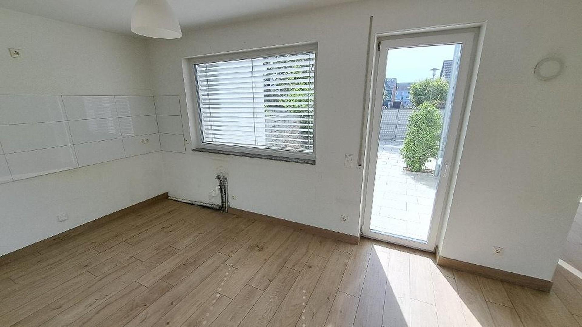 Küche mit Terrasse Westen