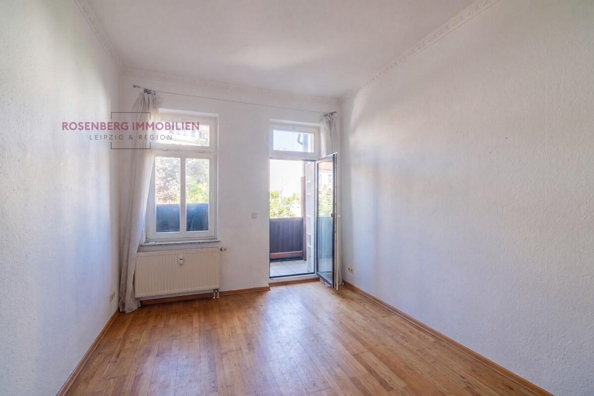 Immobilie zu verkaufen in Leipzig_2-Raumwohnung _Rosenberg Immobilien Leipzig _Wohnzimmer