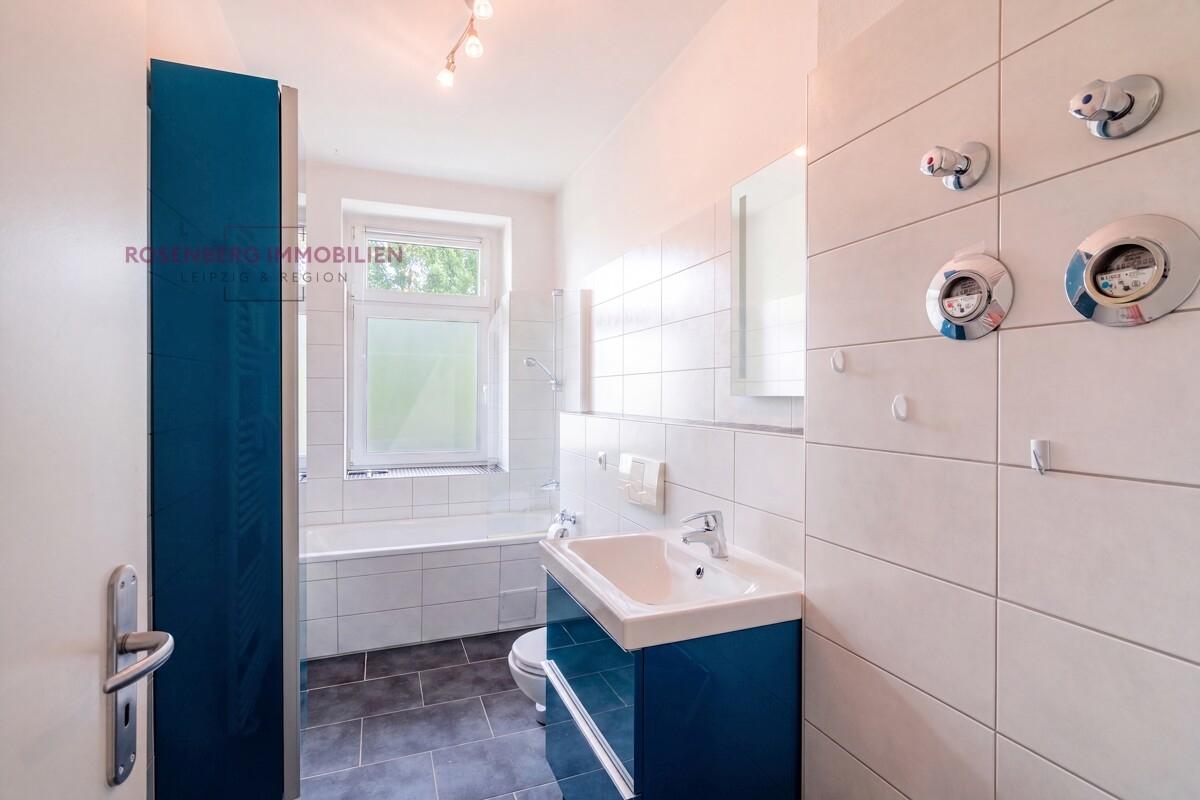 Immobilie in Leipzig zu verkaufen _ 2 Raumwohnung _ Rosenberg Immobilien _ Badezimmer