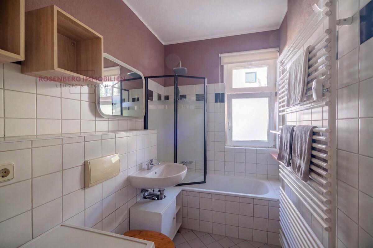 Immobilie in Leipzig zu verkaufen_4 Raumwohnung_Rosenberg Immobilien Leipzig_Bad