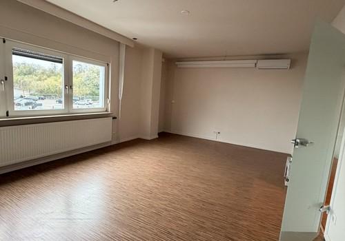 Büro 1