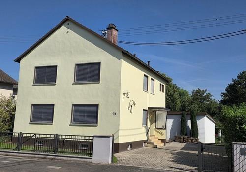 Haus Straßenansicht