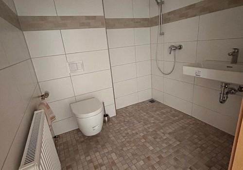 Dusche/WC im UG