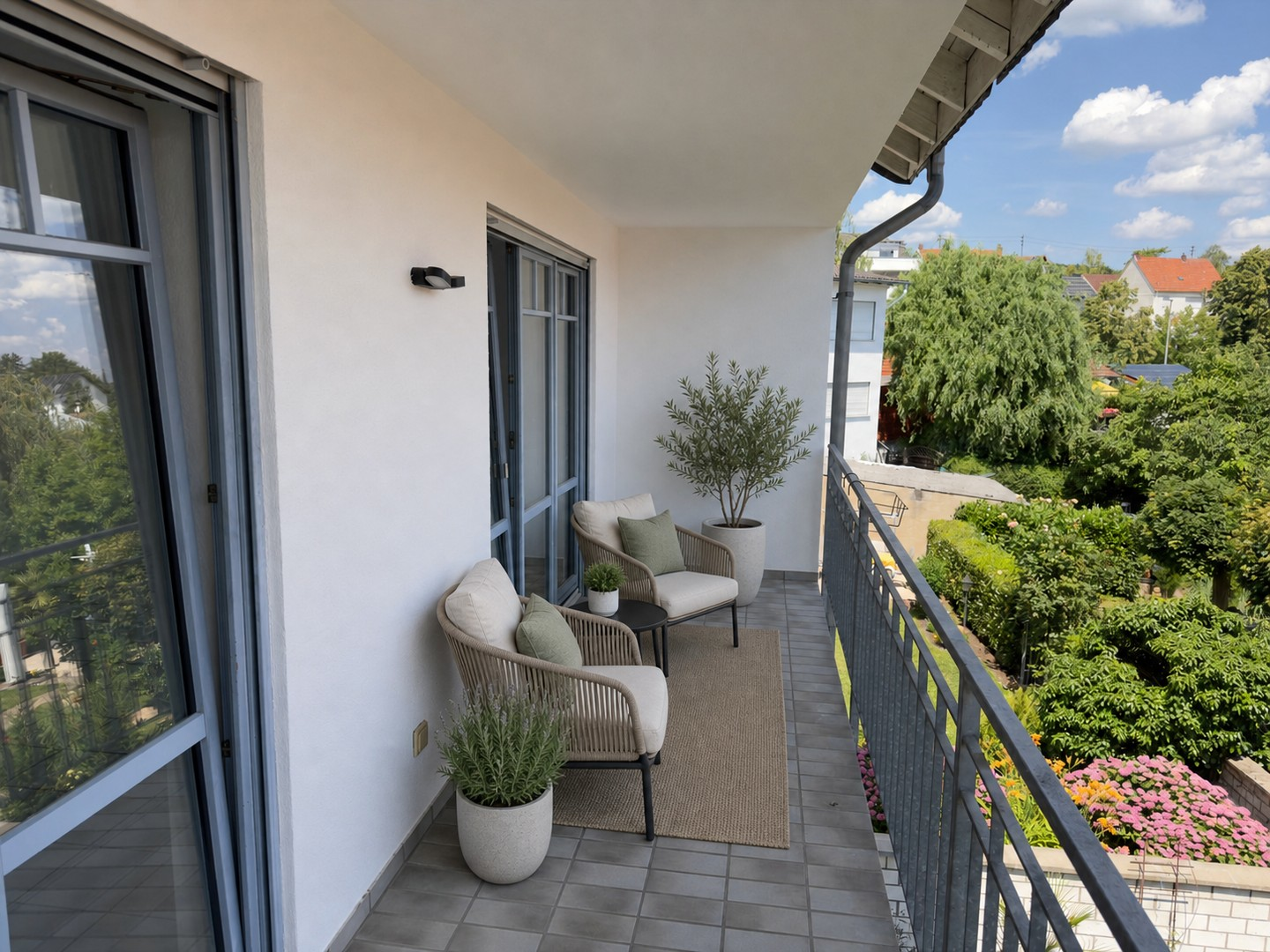 Überdachter Balkon