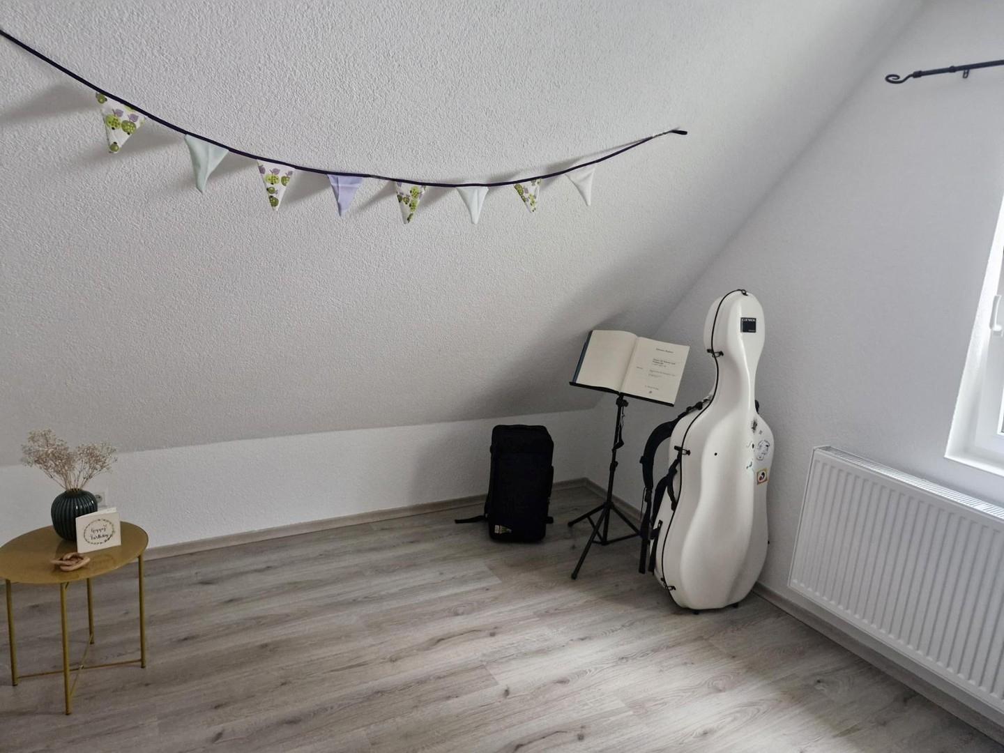 Zimmer links